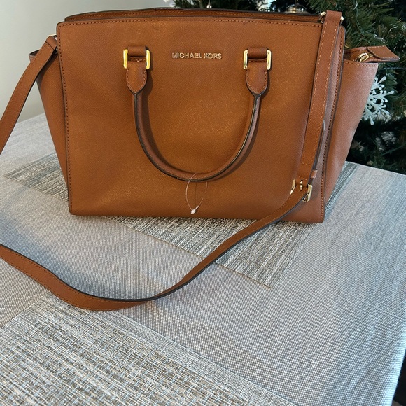 Michael Kors Brown Saffiano Leather Satchel Tote Shoulder Crossbody Bag Laptop w - Picture 6 of 12